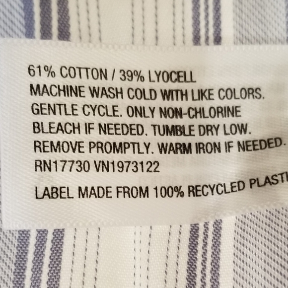 NWOT Universal Thread Blue Gray Stripe Short Sleeve Button Down Shirt Size S - Picture 9 of 9